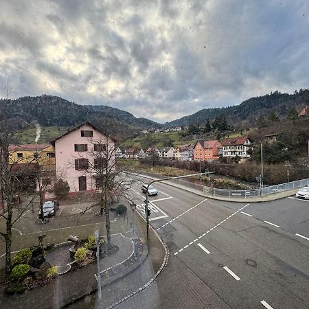 Hotel Gruener Baum - Hotel Im Murgtal, Schwarzwald Weisenbach Buitenkant foto