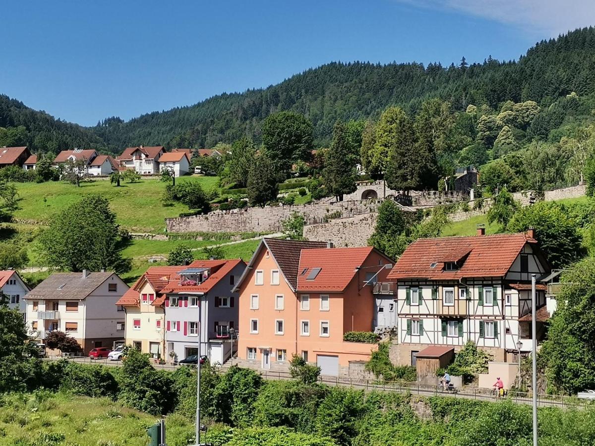 Hotel Gruener Baum - Hotel Im Murgtal, Schwarzwald Weisenbach Buitenkant foto