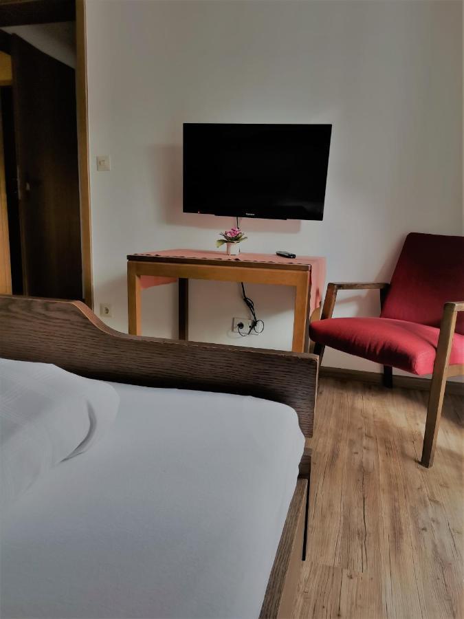 Hotel Gruener Baum - Hotel Im Murgtal, Schwarzwald Weisenbach Buitenkant foto