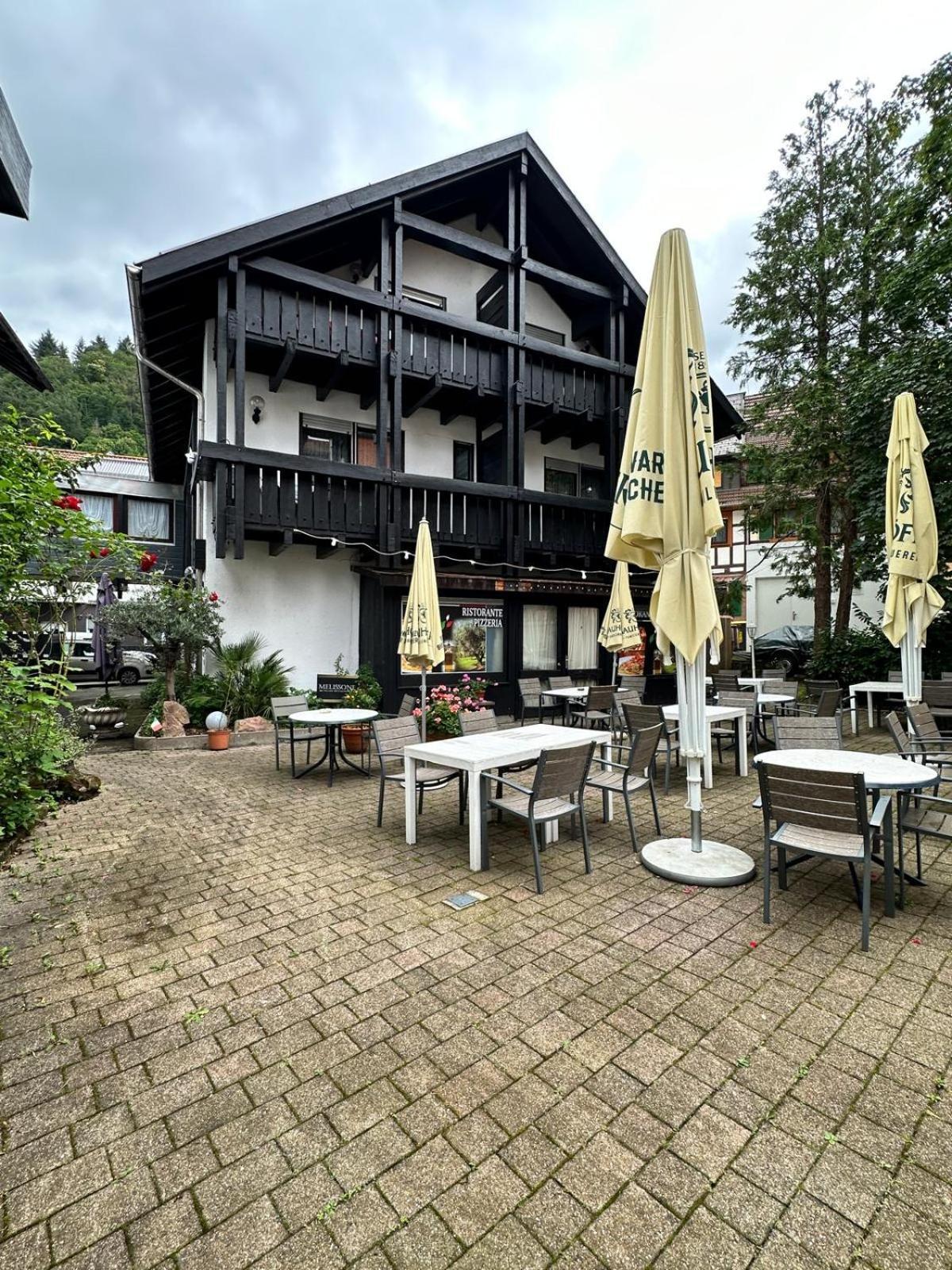 Hotel Gruener Baum - Hotel Im Murgtal, Schwarzwald Weisenbach Buitenkant foto