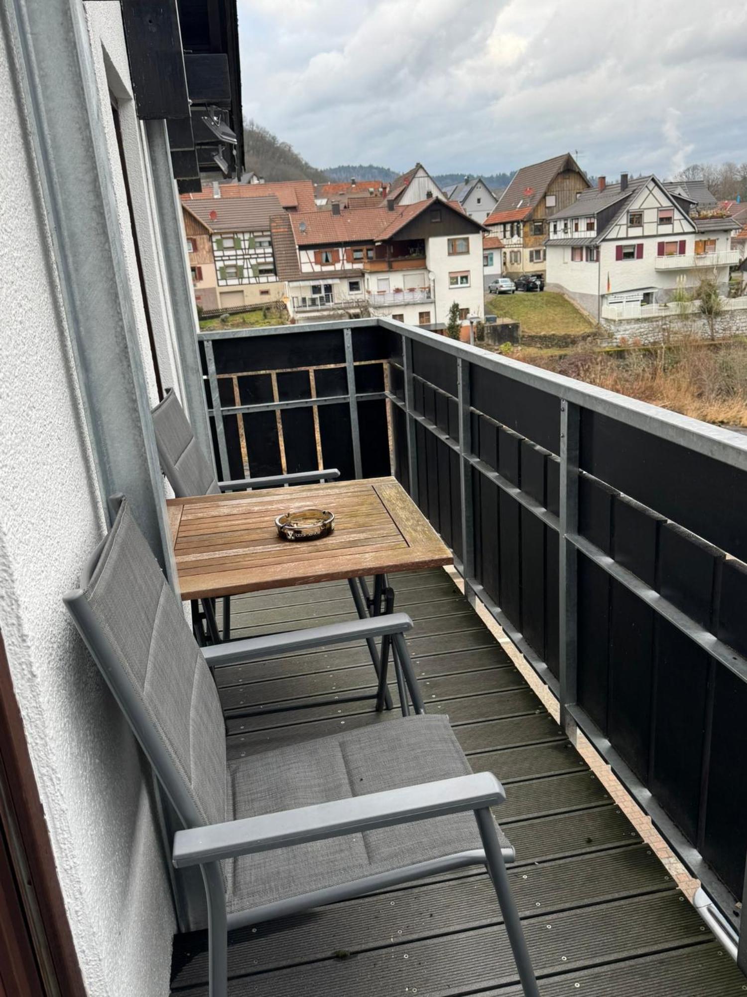 Hotel Gruener Baum - Hotel Im Murgtal, Schwarzwald Weisenbach Buitenkant foto