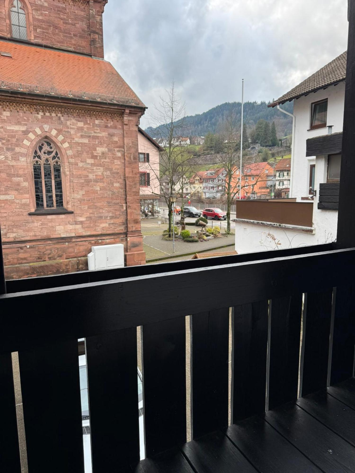 Hotel Gruener Baum - Hotel Im Murgtal, Schwarzwald Weisenbach Buitenkant foto